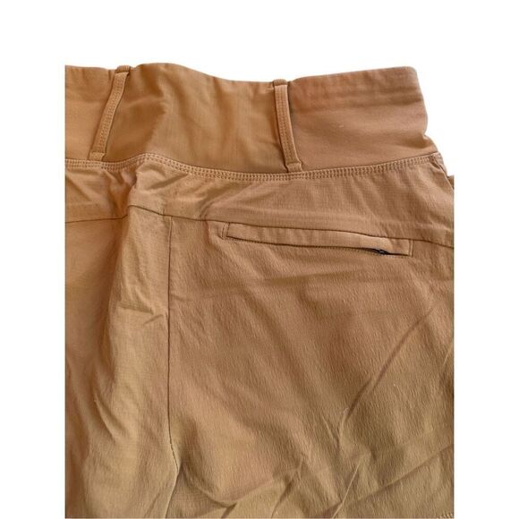 Athleta Trekke Shorts- size 6 - Picture 4 of 8